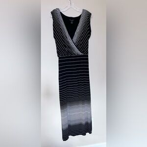 White House Black Market Black and White Maxi Dress